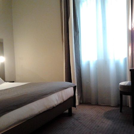 Hotel Ronsard Tours Kültér fotó