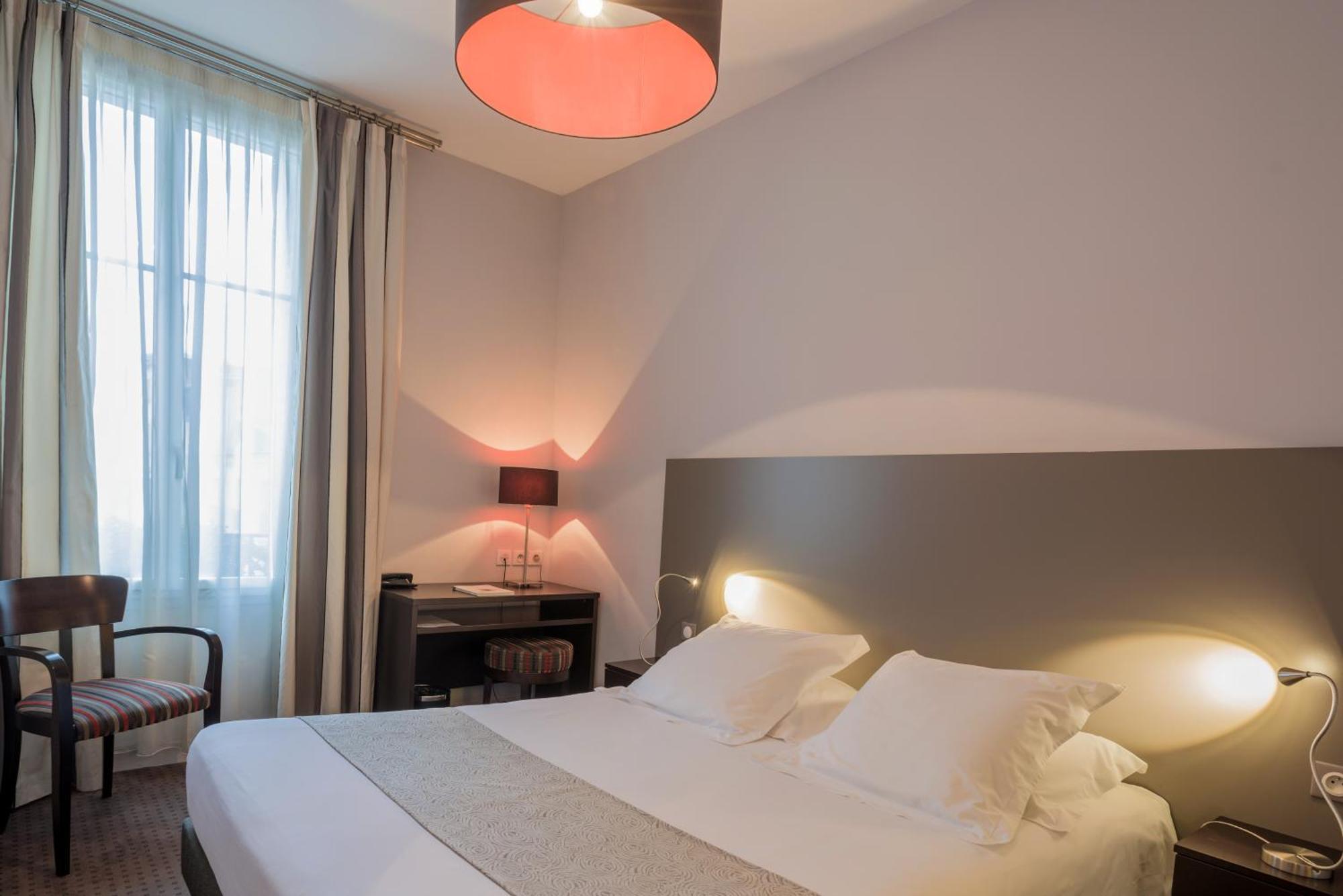 Hotel Ronsard Tours Kültér fotó