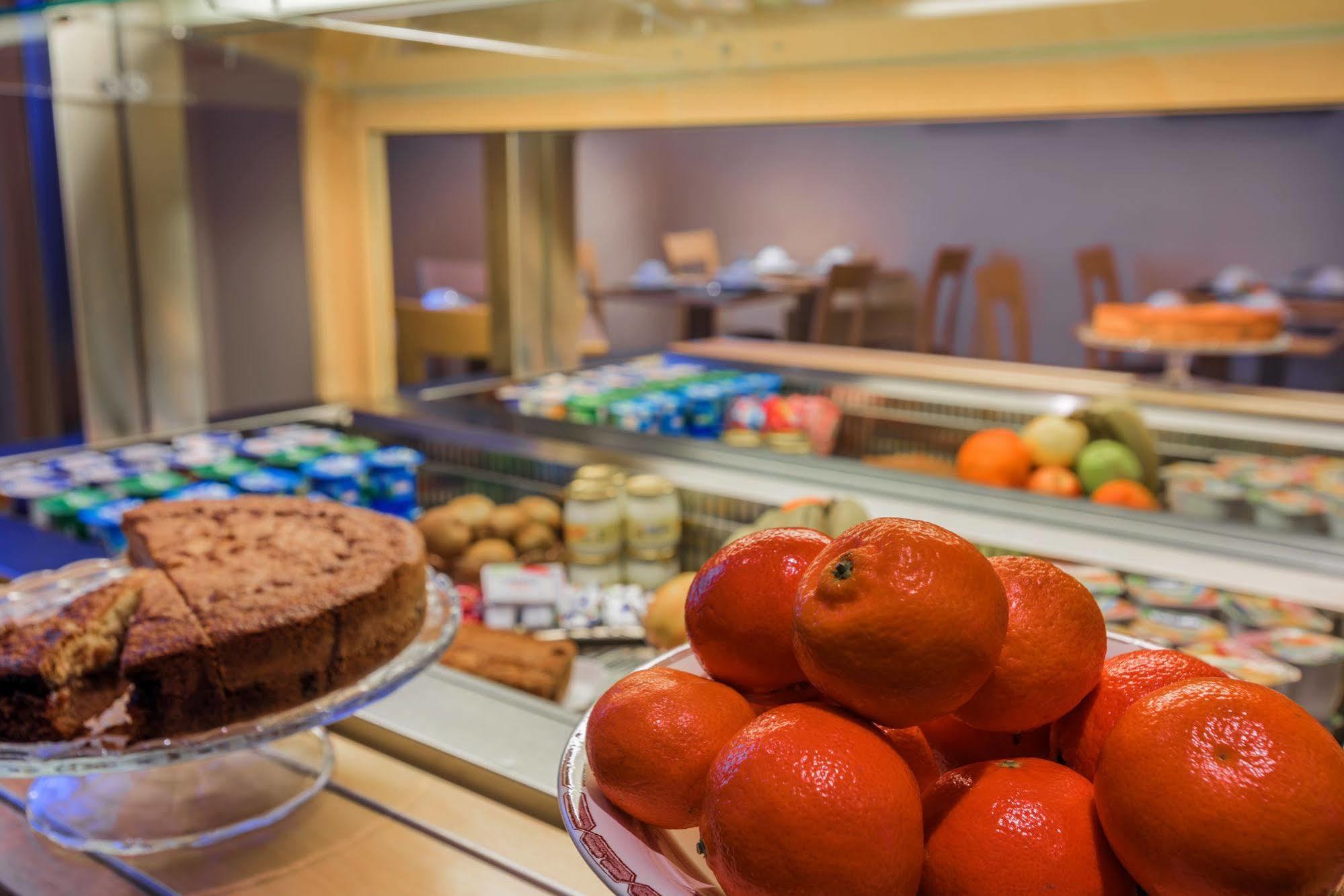 Hotel Ronsard Tours Kültér fotó